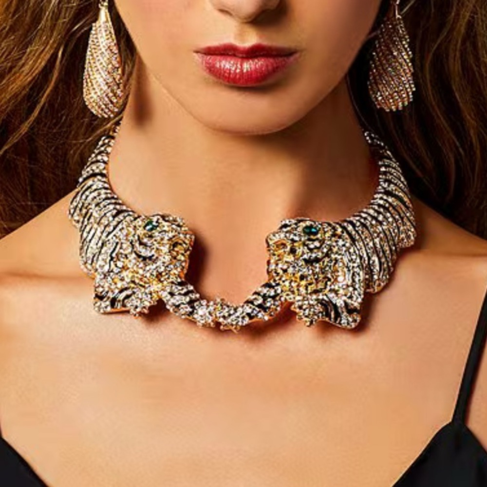 NWT ⚜️🖤⚜️ NATASHA GREEN EYED TIGERS AND LEOPARD SET NECKLACE ANX BRACELET - Picture 4 of 17